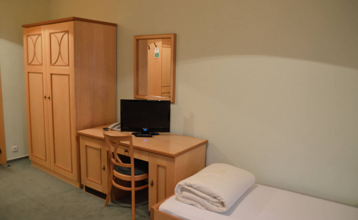 Rooms Single Room single room with separate bed Hotel Zlatý Lev Jablonec nad Nisou